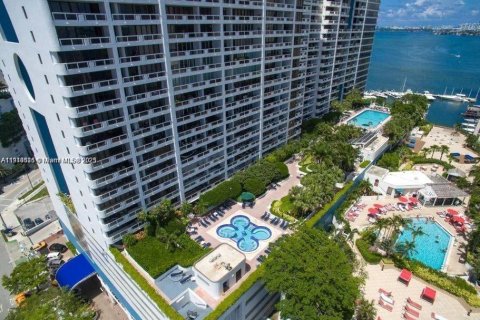 Copropriété à louer à Miami, Floride: 2 chambres, 105.72 m2 № 1966389 - photo 26