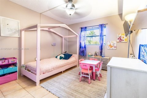 Condo in Plantation, Florida, 2 bedrooms  № 2033941 - photo 19