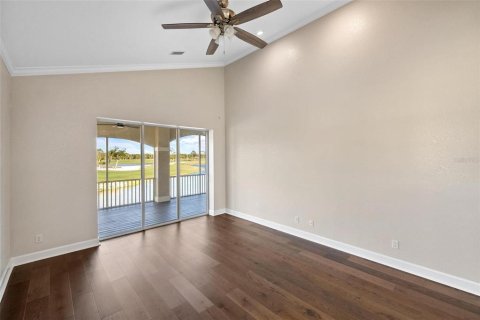 House in Englewood, Florida 3 bedrooms, 219.25 sq.m. № 2103754 - photo 17