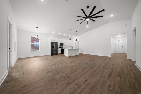 Villa ou maison à vendre à Spring Hill, Floride: 4 chambres, 191.47 m2 № 2259363 - photo 14