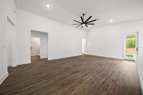 Villa ou maison à vendre à Spring Hill, Floride: 4 chambres, 191.47 m2 № 2259363 - photo 12