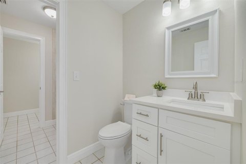 Casa en venta en New Port Richey, Florida, 3 dormitorios, 211.63 m2 № 1912716 - foto 28