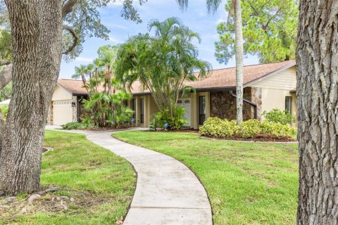 Casa en venta en New Port Richey, Florida, 3 dormitorios, 211.63 m2 № 1912716 - foto 1