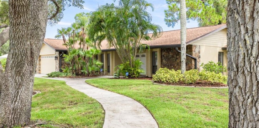 Casa en New Port Richey, Florida 3 dormitorios, 211.63 m2 № 1912716