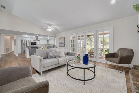 Casa en venta en New Port Richey, Florida, 3 dormitorios, 211.63 m2 № 1912716 - foto 9