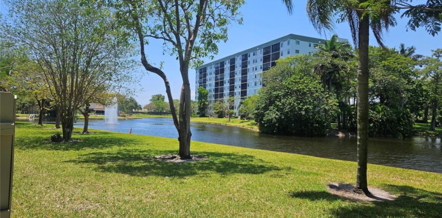 Condo à Pompano Beach, Floride, 2 chambres № 1228636