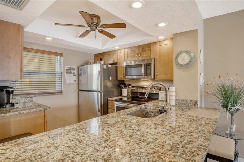 Condo in Sarasota, Florida, 1 bedroom  № 1205496 - photo 6