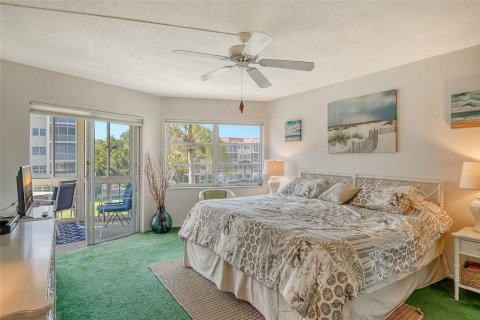 Condo in Sarasota, Florida, 1 bedroom  № 1205496 - photo 23