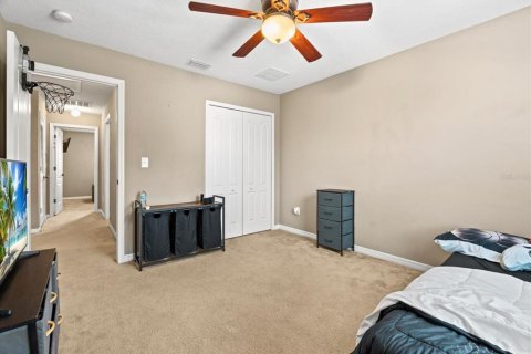 House in Sarasota, Florida 4 bedrooms, 215.9 sq.m. № 1909779 - photo 28