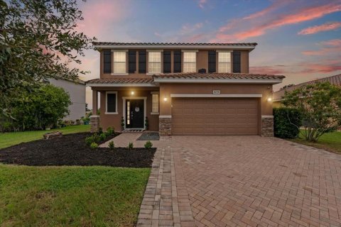 House in Sarasota, Florida 4 bedrooms, 215.9 sq.m. № 1909779 - photo 1