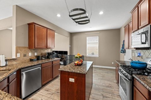 House in Sarasota, Florida 4 bedrooms, 215.9 sq.m. № 1909779 - photo 5
