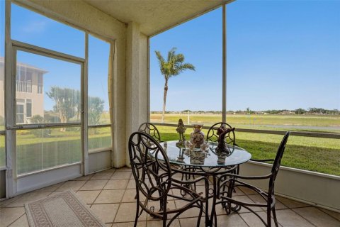 Copropriété à vendre à North Port, Floride: 3 chambres, 138.33 m2 № 2094455 - photo 2