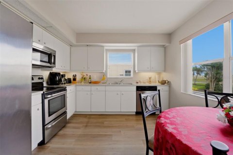 Copropriété à vendre à North Port, Floride: 3 chambres, 138.33 m2 № 2094455 - photo 12