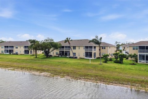 Condo à North Port, Floride, 3 chambres  № 2094455