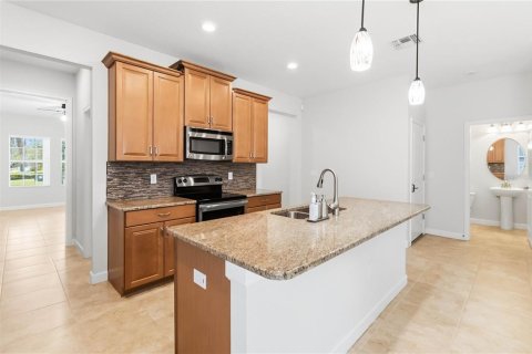 House in STOREY LAKE in Kissimmee, Florida 5 bedrooms, 358.88 sq.m. № 2393776 - photo 10