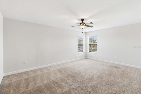 House in STOREY LAKE in Kissimmee, Florida 5 bedrooms, 358.88 sq.m. № 2393776 - photo 28