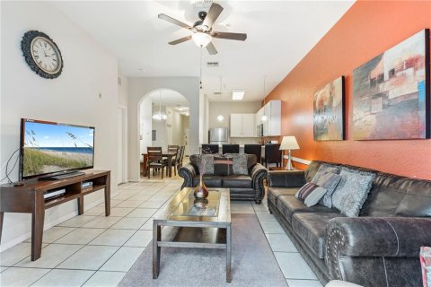Condo in Davenport, Florida, 3 bedrooms  № 1857717 - photo 2