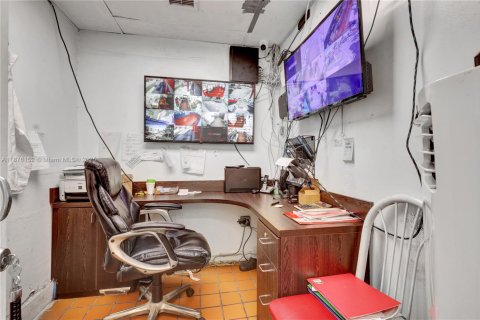 Immobilier commercial à vendre à Miami Gardens, Floride № 2078929 - photo 5