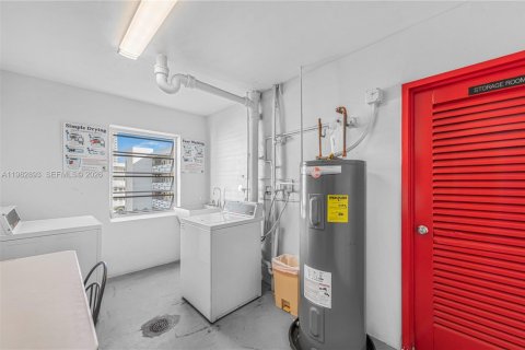 Снять в аренду кондоминиум в Авентура, Флорида 2 спальни, 95.41м2, № 2045462 - фото 14