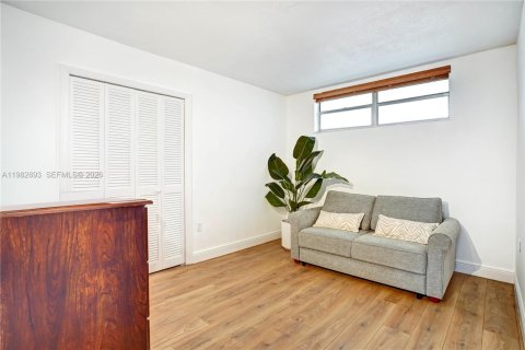 Снять в аренду кондоминиум в Авентура, Флорида 2 спальни, 95.41м2, № 2045462 - фото 10