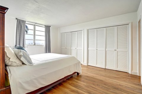 Снять в аренду кондоминиум в Авентура, Флорида 2 спальни, 95.41м2, № 2045462 - фото 7