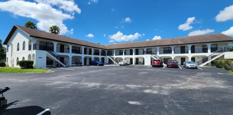 Appartement à Spring Hill, Floride 2 chambres, 102.19 m2 № 2391072
