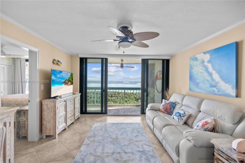 Condo in Jensen Beach, Florida, 1 bedroom  № 1860535 - photo 30