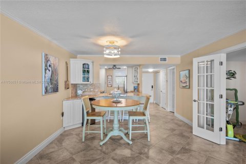 Condo in Jensen Beach, Florida, 1 bedroom  № 1860535 - photo 20