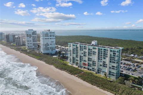 Condo in Jensen Beach, Florida, 1 bedroom  № 1860535 - photo 10