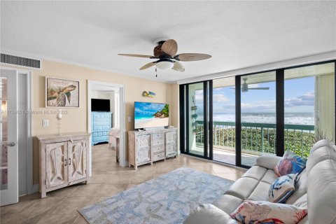 Condo in Jensen Beach, Florida, 1 bedroom  № 1860535 - photo 29