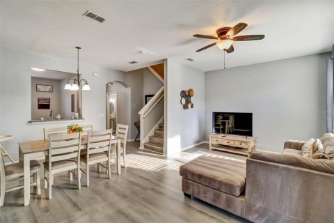 Townhouse in Davenport, Florida 3 bedrooms, 135.36 sq.m. № 2381284 - photo 14