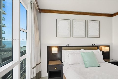 Condo in Miami Beach, Florida, 2 bedrooms  № 2013306 - photo 21