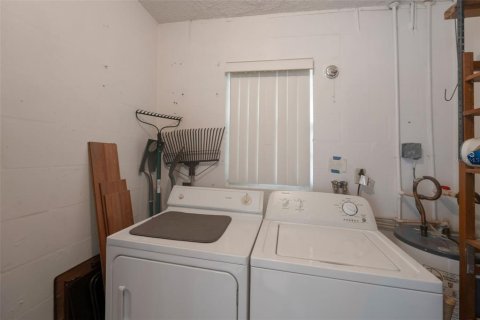 Condo in Sun City Center, Florida, 1 bedroom  № 1866053 - photo 15