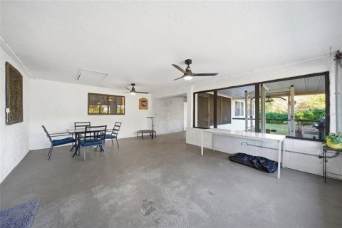 House in Hudson, Florida 4 bedrooms, 220.18 sq.m. № 2431080 - photo 17