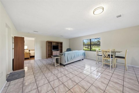 House in Hudson, Florida 4 bedrooms, 220.18 sq.m. № 2431080 - photo 18