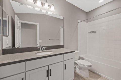 Townhouse in Lutz, Florida 3 bedrooms, 172.15 sq.m. № 2215805 - photo 30