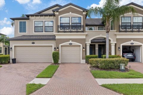 Townhouse in Lutz, Florida 3 bedrooms, 172.15 sq.m. № 2215805