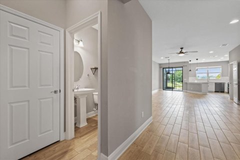 Townhouse in Lutz, Florida 3 bedrooms, 172.15 sq.m. № 2215805 - photo 22