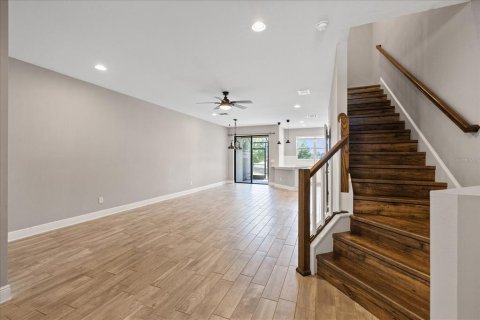 Townhouse in Lutz, Florida 3 bedrooms, 172.15 sq.m. № 2215805 - photo 8
