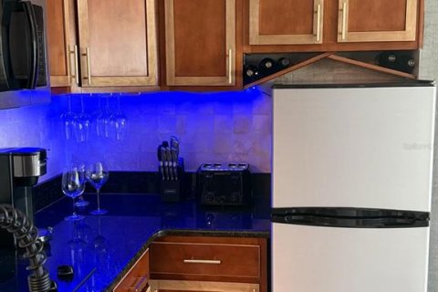 Condo in Orlando, Florida, 2 bedrooms  № 1750692 - photo 14