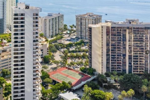 Copropriété à vendre à Miami, Floride: 2 chambres, 130.06 m2 № 2029042 - photo 18