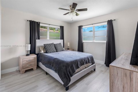 Купить виллу или дом в Окленд-Парк, Флорида 2 спальни, 105.91м2, № 2005526 - фото 18