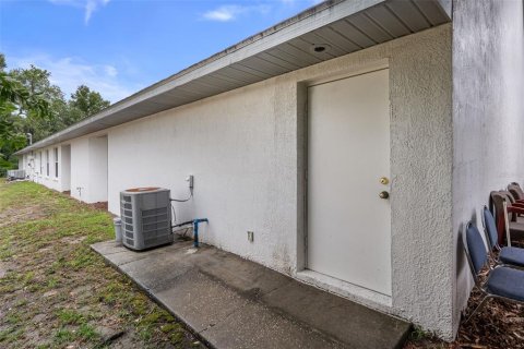 Commercial property in Spring Hill, Florida 531.4 sq.m. № 2205390 - photo 21