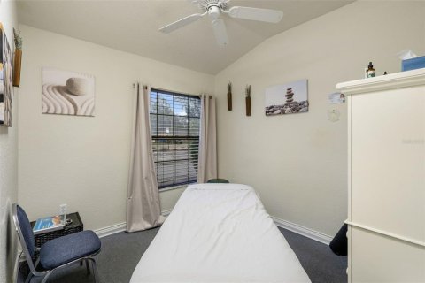 Commercial property in Spring Hill, Florida 531.4 sq.m. № 2205390 - photo 19