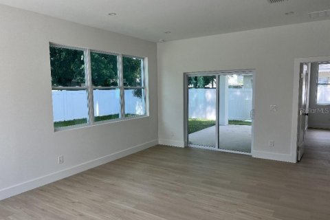 Villa ou maison à vendre à Gulfport, Floride: 4 chambres, 167.41 m2 № 1827966 - photo 9
