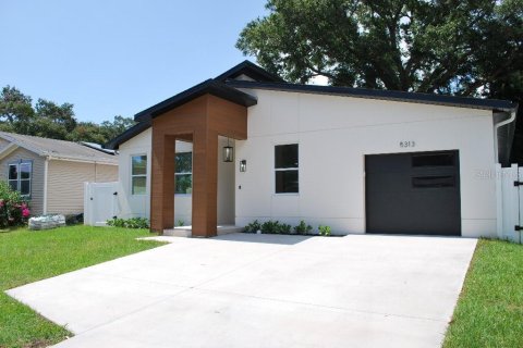 Villa ou maison à vendre à Gulfport, Floride: 4 chambres, 167.41 m2 № 1827966 - photo 1