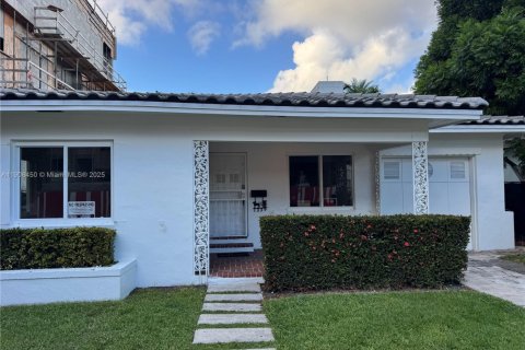 Casa en alquiler en Miami Beach, Florida, 3 dormitorios, 182.27 m2 № 2012720 - foto 3