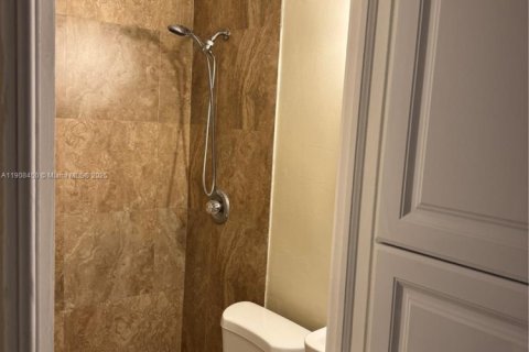 Casa en alquiler en Miami Beach, Florida, 3 dormitorios, 182.27 m2 № 2012720 - foto 13