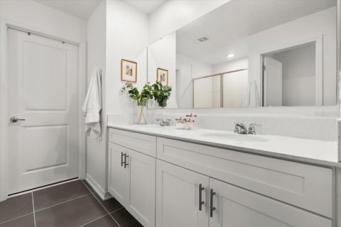 House in Edgewater, Florida 4 bedrooms, 239.97 sq.m. № 1662081 - photo 26
