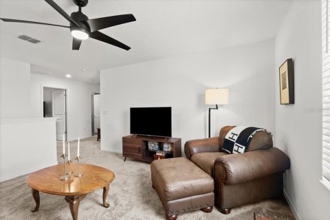 House in Edgewater, Florida 4 bedrooms, 239.97 sq.m. № 1662081 - photo 21
